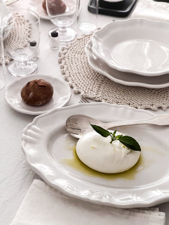 MEDIUM OVAL PLATES MADE OF HANDMADE EARTHENWARE