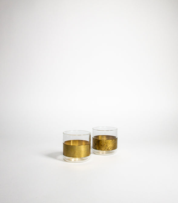 4 GLASSES WITH COPPER DETAIL